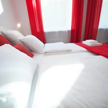 Romantic New 2 Bedroom Location