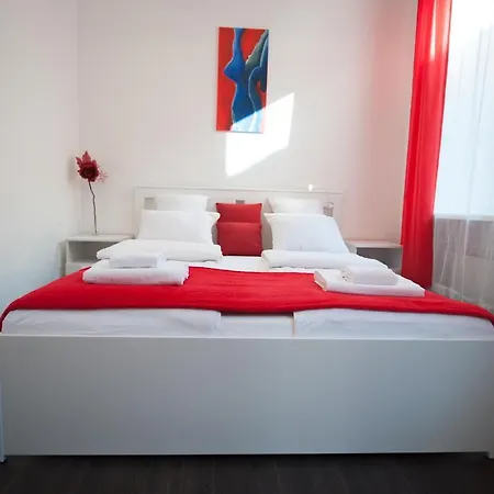 公寓 Romantic New 2 Bedroom Location *